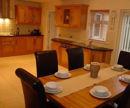 לינה וארוחת בוקר O'donnabhain's